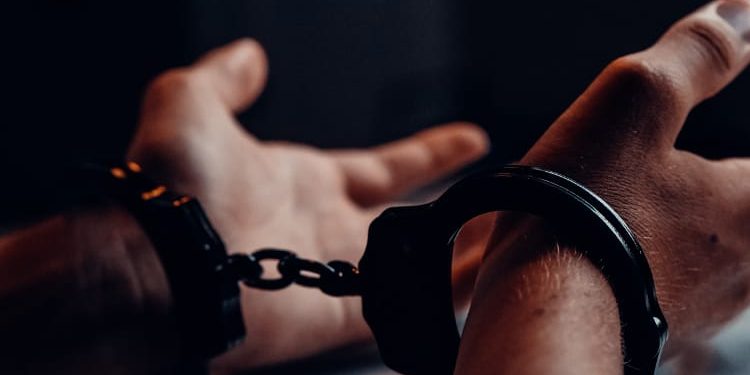 மித்தெனிய கொ லைச் சம்பவம்; நாடு கடத்தப்பட்ட சந்தேகநபர் கைது.!