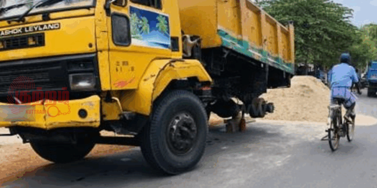 மணல் கடத்தலில் ஈடுபட்ட வாகனமொன்றை பொலிஸார் அதிரடியாக மடக்கிப்பிடிப்பு